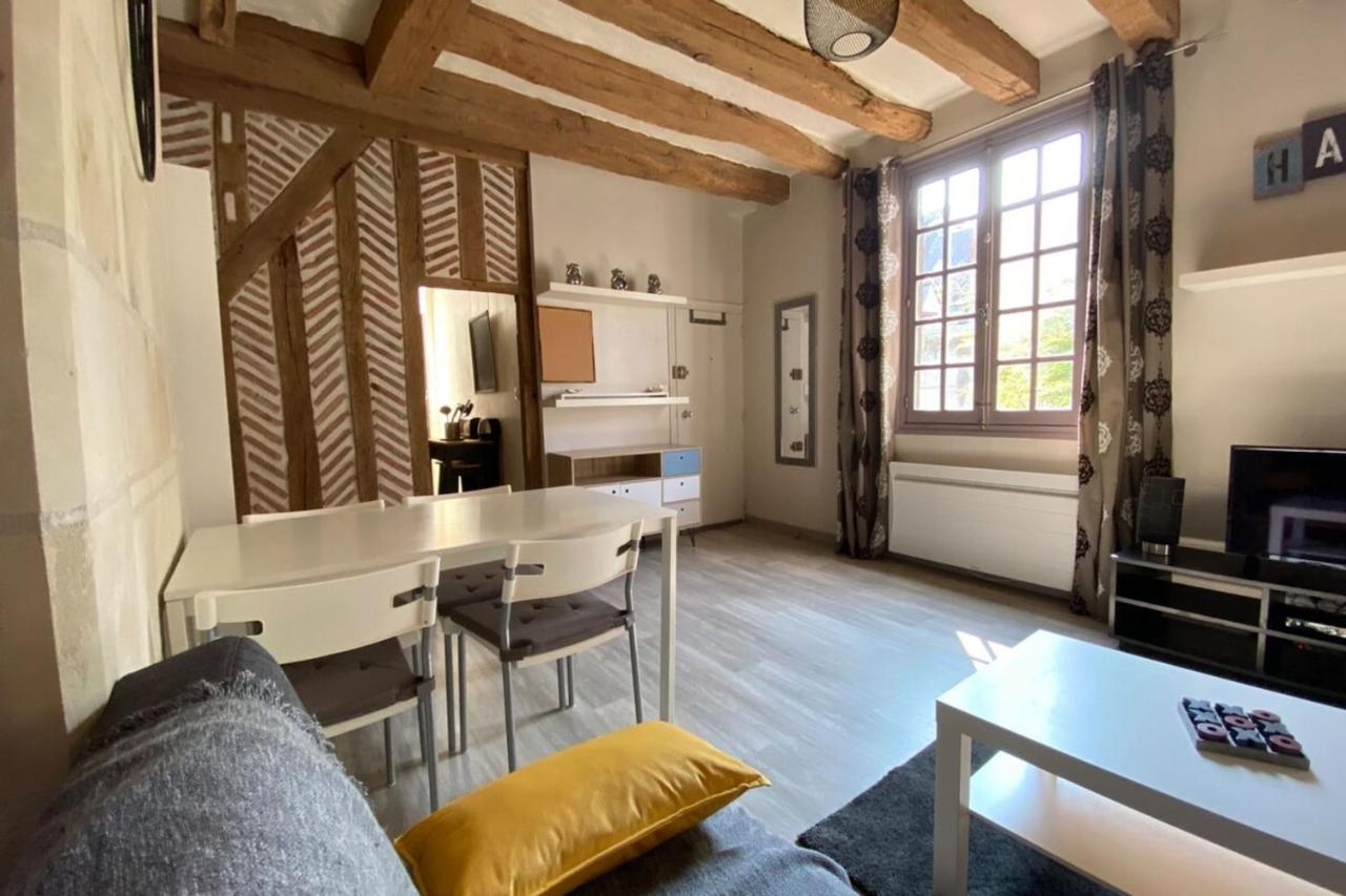 Typical Apartment In The Heart Of The City With Wifi Тур Екстериор снимка